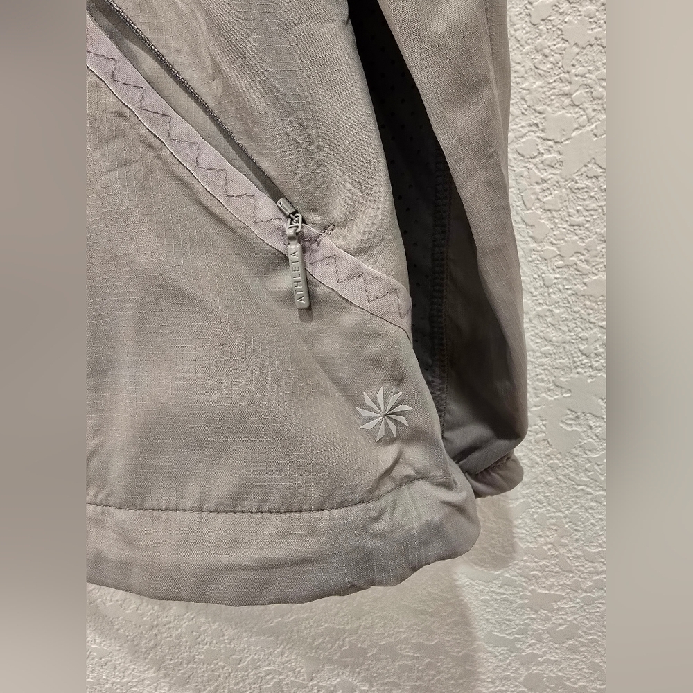 Athleta Catalina Aero windbreaker jacket Gray Size S - Picture 6 of 9